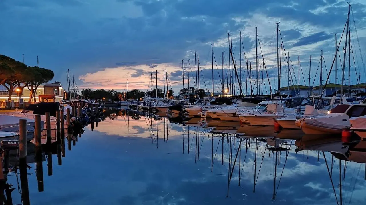 Gorgeous Studio With Shared Pool And Terrace Porto Santa Margherita di Caorle 0*,